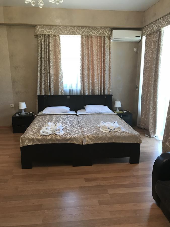 Lernest Hotell New Athos Eksteriør bilde