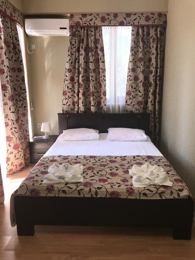 Lernest Hotell New Athos Eksteriør bilde